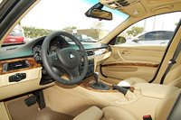 bmw_330i_e90_35.jpg
