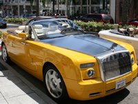 rolls-royce-phanton-drophead-coupe-bijan-yellow.jpg