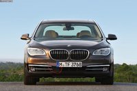 BMW-7er-LCI-F01-2013-03.jpg