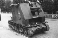 1464790129_15-cm-sig-33-sfl.-auf-pz.kpfw.i-ausf.b-3.jpg