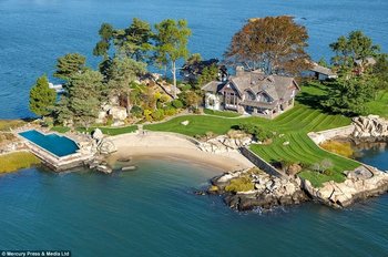 house-island-mansion-youll-have-a-blast-luxury-connecticut-that-comes-with-its-refreshing.jpg