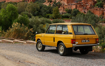 Land-Rover-Range-Rover-3door-1971-1440x900-006.jpg