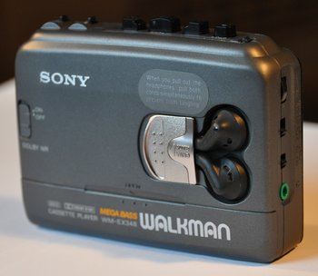 Sony Walkman WM-EX348 05 Angle Back.JPG