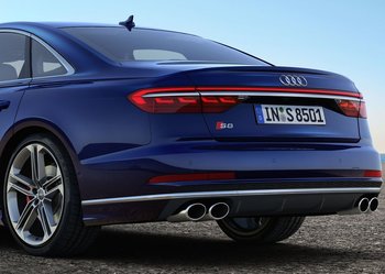 Audi-S8-2019-2020-11-min.jpg