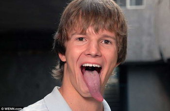 longest-tongue2.jpg