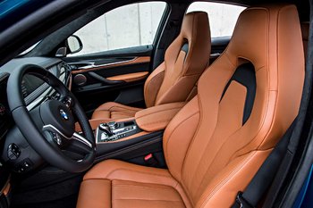 P90172970-the-new-bmw-x6-m-on-location-interior-01-2015-2253px.jpg