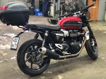 Triumph Speed Twin 1200 01.jpeg