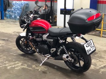 Triumph Speed Twin 1200 03.jpeg