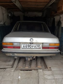 vKxByiC829w.jpg