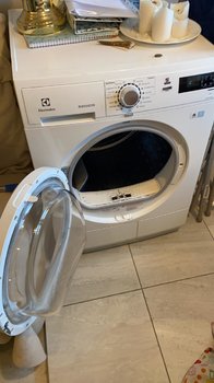 20e600c9-9d87-4c56-b8e3-9d83c64f1853.jpg