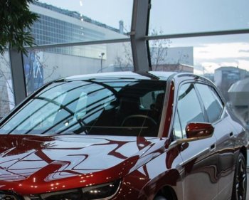 ix_bmw_welt_.jpg