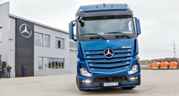 MercedesBenzTrucksRussia_15138339_1253918788010069_5796209302374184761_o_resize.jpg