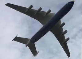 BoeinG 745