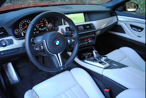 BMWF10520D