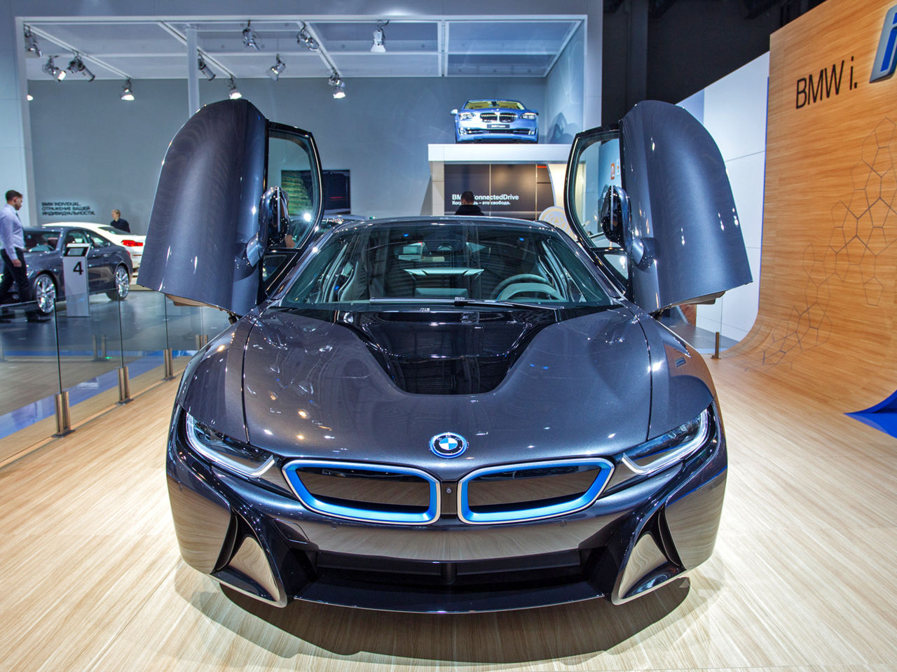 bmw спорткар i8