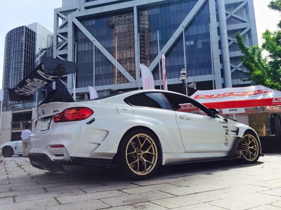 BMW m4 varis Widebody