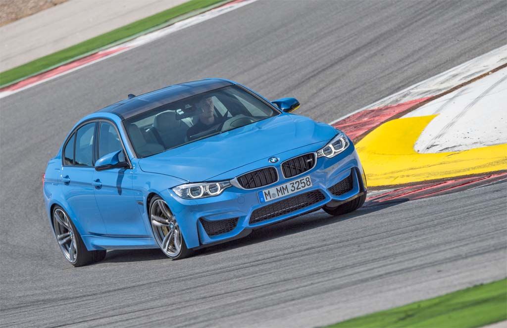 BMW m5 vs BMW m4