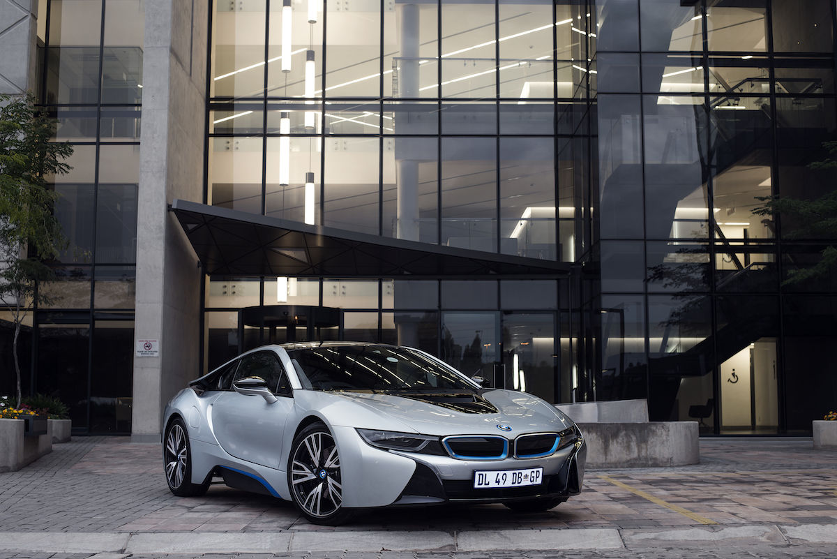 Bmw made in germany. Louis Vuitton BMW i8. BMW i8 дилерский центр Москва. Флагманский универсал BMW. Победы концерна BMW.