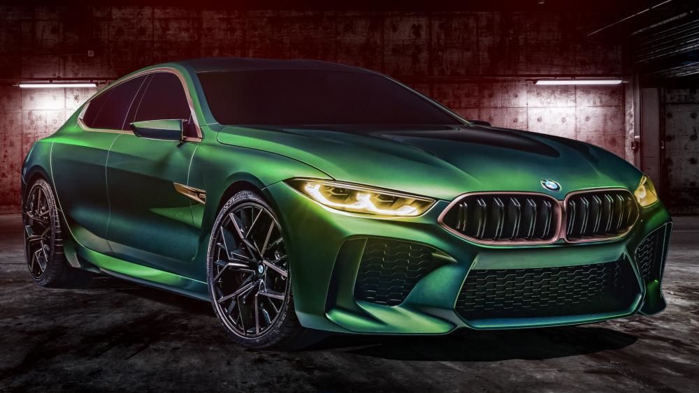 BMW m8 зеленая