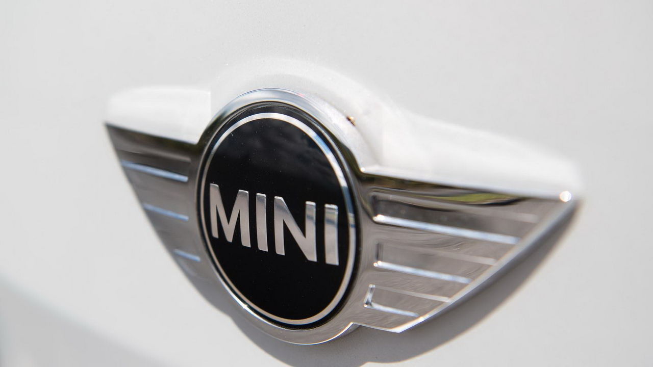 Mini Desktop Racing Picture - Image Abyss