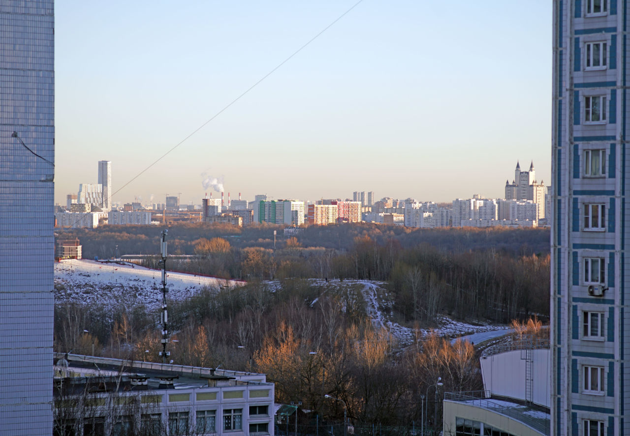 2025-01-19 вид на Мосфильм из Крылатского