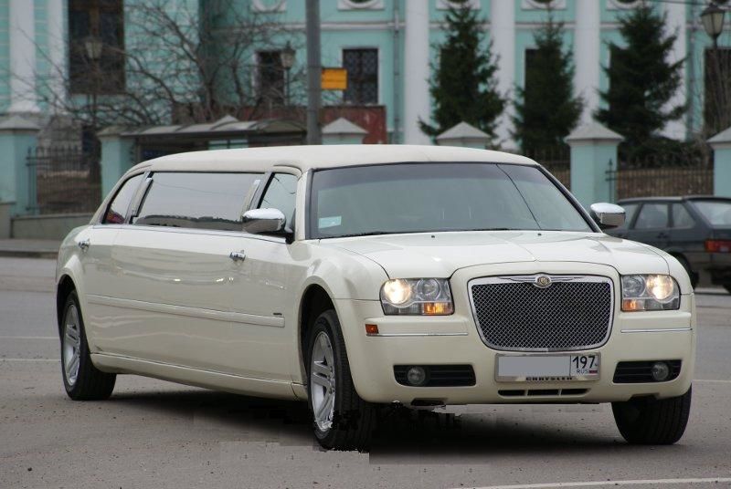 Крайслер 300с Limo 8