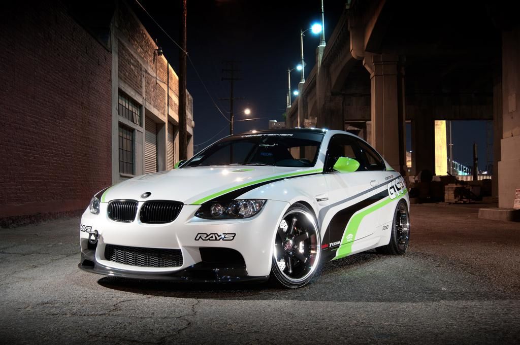 Крутая тачка бмв. BMW m3 GTS. BMW m3 e92 GTS. BMW m3 белая. BMW m3 GTS 2011