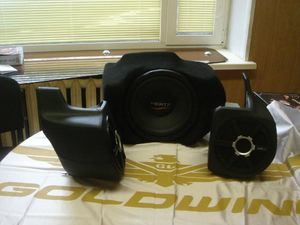 Подиумы  Саббуфер на GoldWing