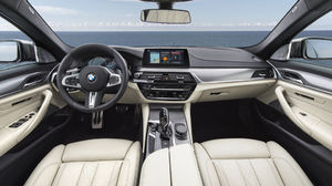 BMW M550i xDrive