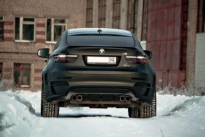BMW X6M   06