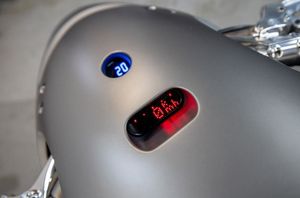 384722