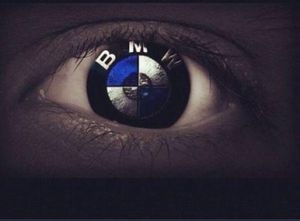 Око BMW