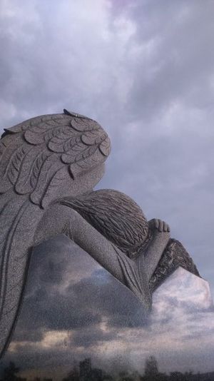 Храните нас ангелы наши