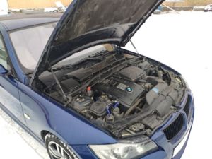 394748