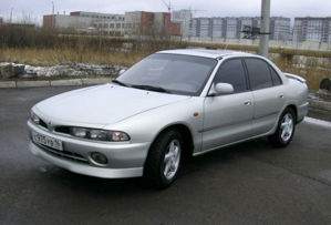 Mitsubishi Galant
2002-2004