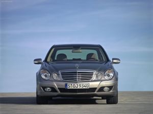 Mercedes Benz E Class pic 33727