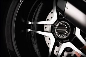 Diavel AMG News 04 554x370 554x370