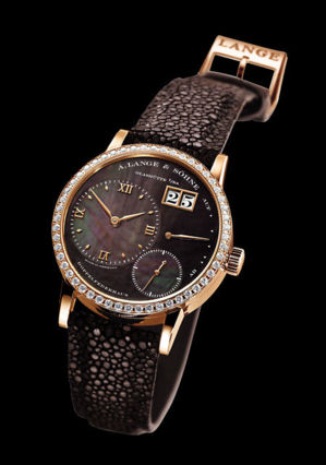 A. Lange & Sohne Petite Lange 1  813.043
