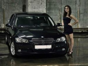 BMW 320i (E90)