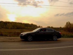 525 е60 facelift black sapphire