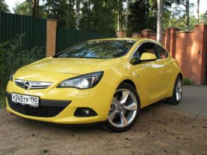 Astra J GTC 1,4турбо, АТ, 140 л.с. 2012 г.в.