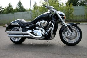 Suzuki Intruder