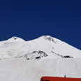385956